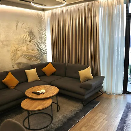 Luxe Living Lakescape Suite - Lake View Residences * Тирана