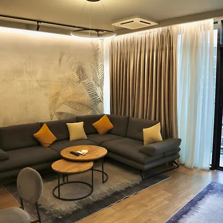 Luxe Living Lakescape - View Residences