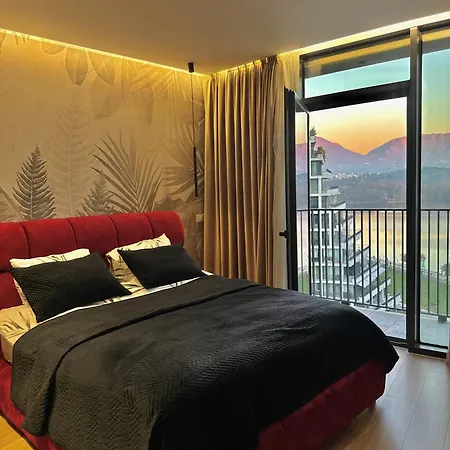 Apartment Luxe Living Lakescape Suite - Lake View Residences *