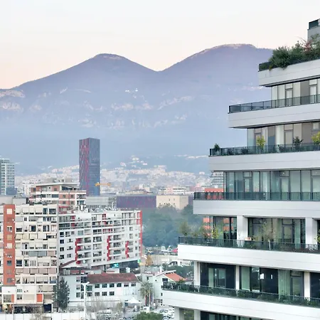 Luxe Living Lakescape - View Residences *