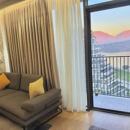 Luxe Living Lakescape - View Residences Appartamento *